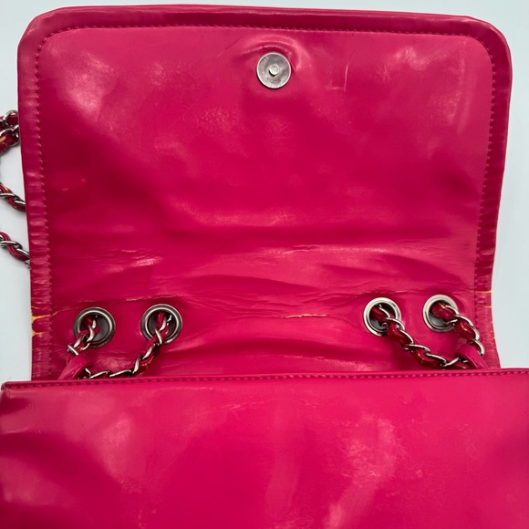 CHANEL - Small Pink Vinyl Lipstick Flap Bag | Fair to Good Condition - Picture 9 of 16